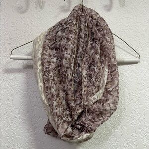 NWT Maurices Women’s Infinity Scarf